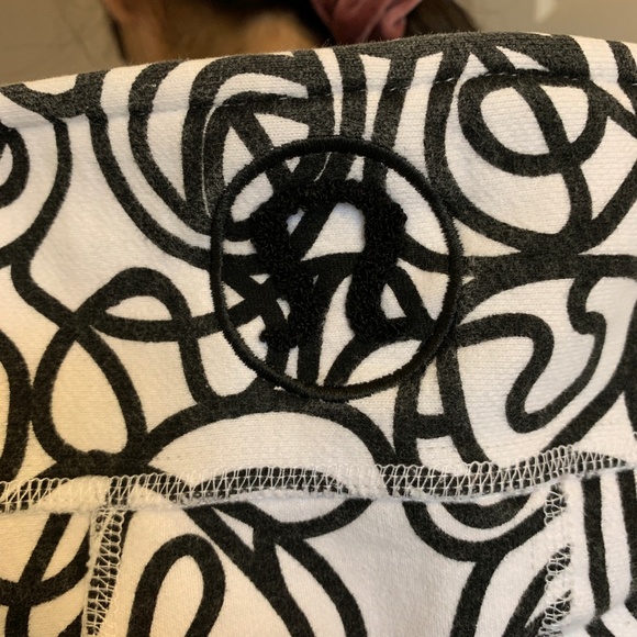 Lululemon Limited Edition Scuba Hoodie - Picture 4 of 4